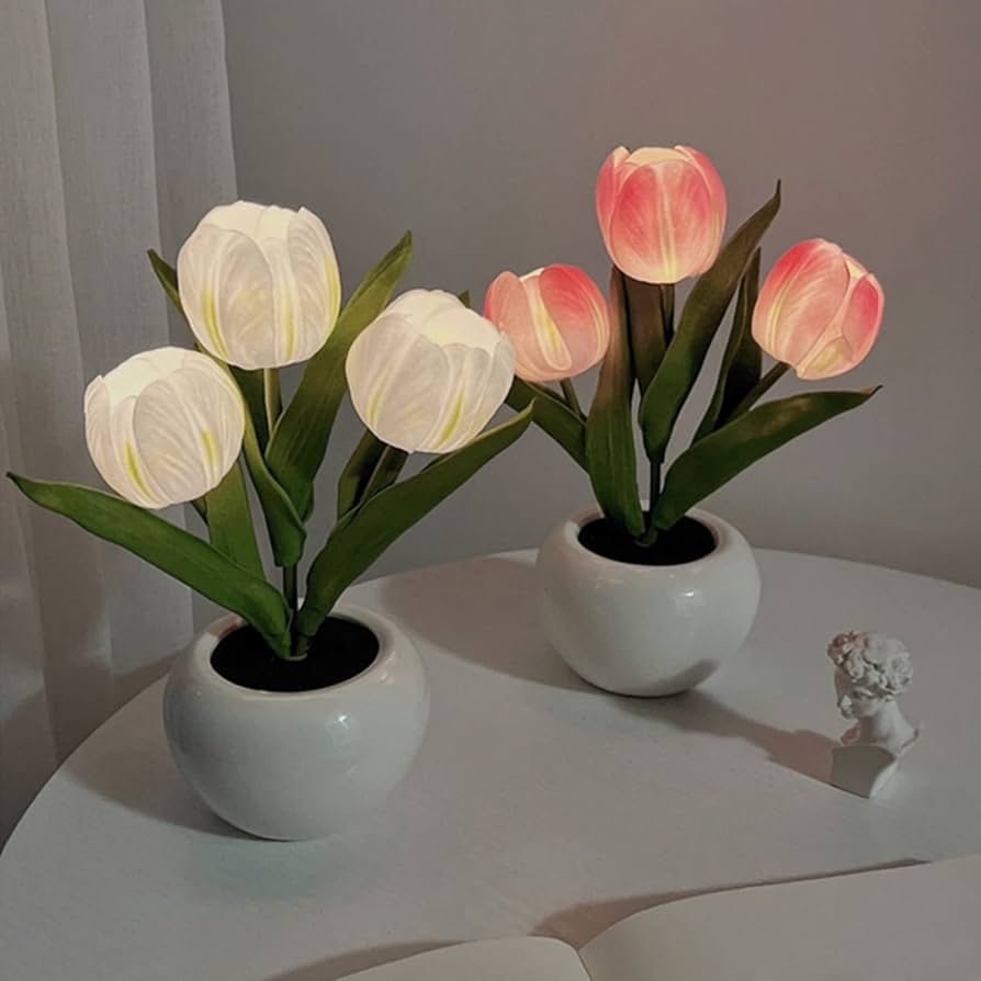 オシャレなスタンドライト上にチューリップ Amazon.co.jp : チューリップ テーブルランプ 雰囲気LEDライト