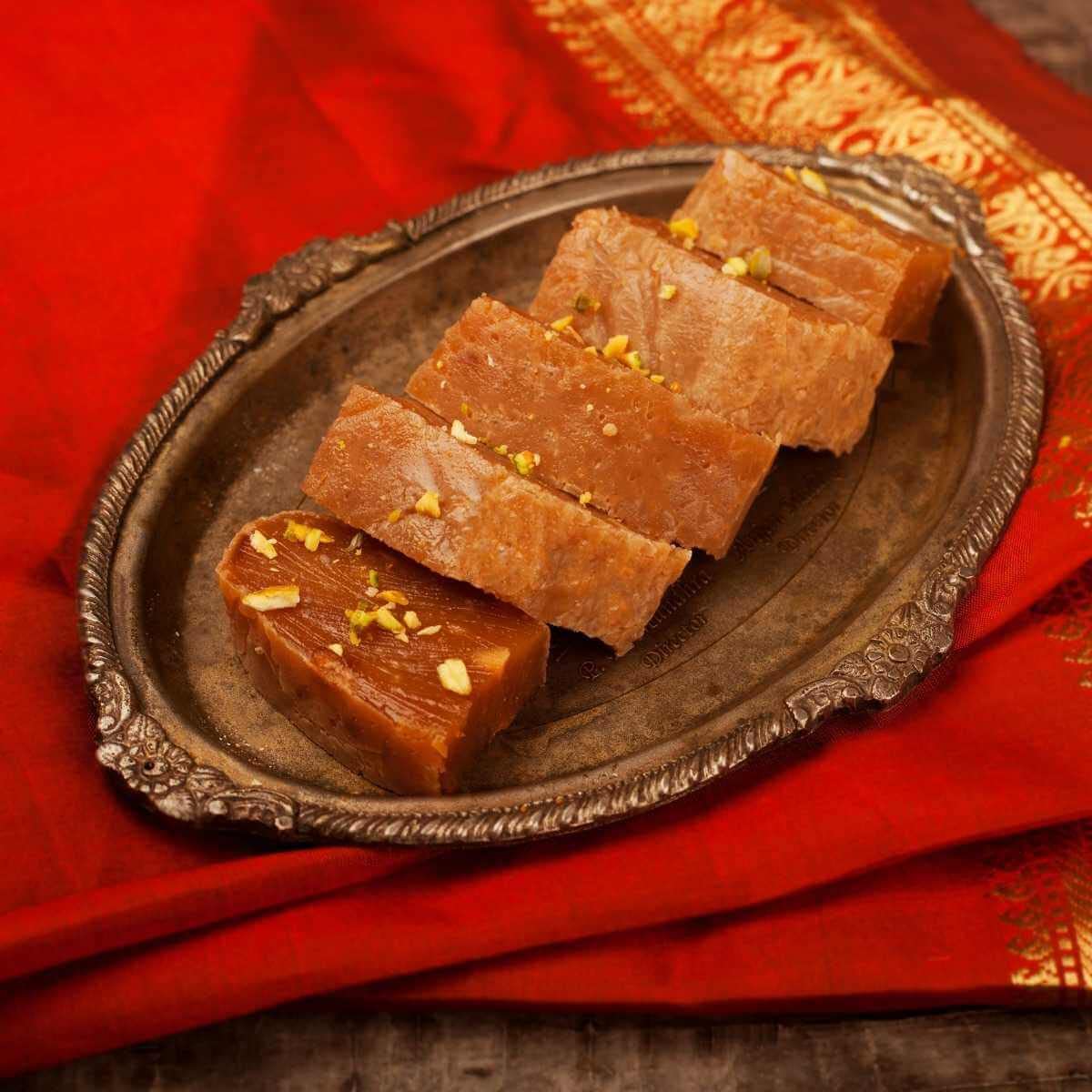 🎁 Original Traditional Tirunelveli Muscoth Halwa Online 250 gm x (Pack of 2)=500) ZERO Cholesterol, Coconut Milk Halwa, Authentic Indian Sweet | Tirunelveli Halwa Iruttukadai | Muscoth Halwa Tirunelveli (B09KQ5VSLV) Amazon Price History, Amazon Price Tracker