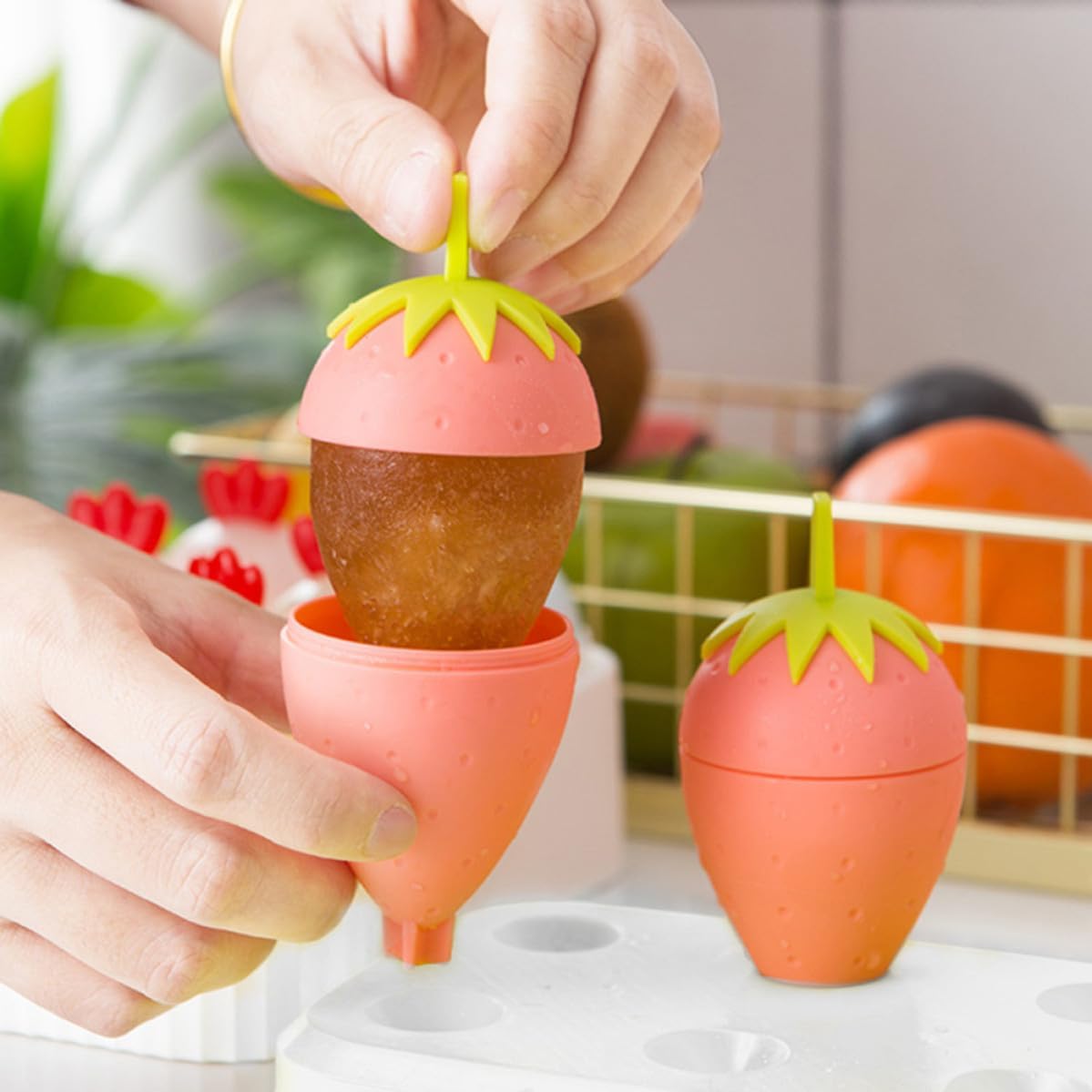 Strawberry Shaped Ice Pop Mold 6 Grid Silicone PP Reusable