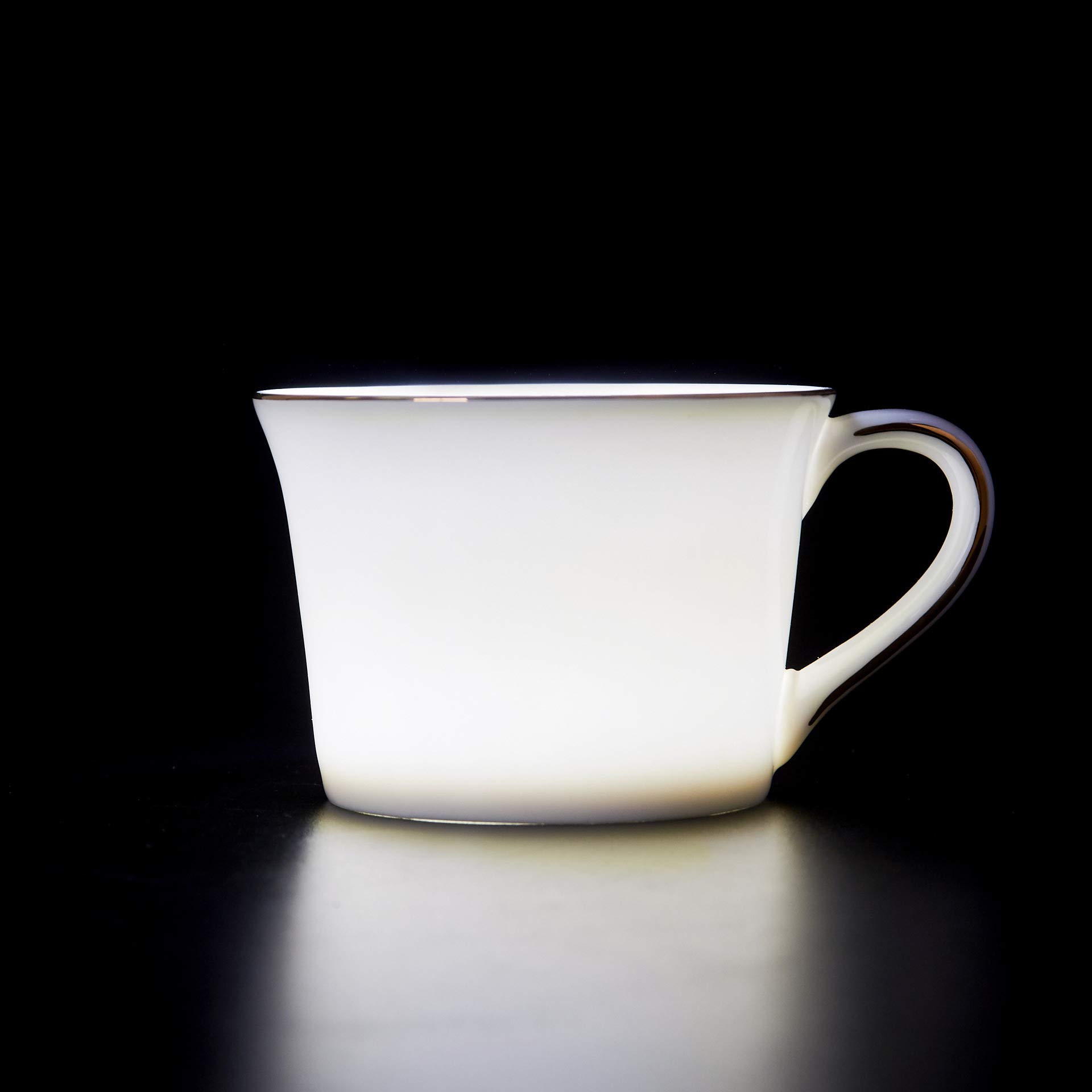 Zestaw do kawy Kubek do kawy i spodek ze złotym brzegiem o dużej pojemności Kreatywny design Popołudniowe filiżanki do herbaty Lekkie luksusowe szklanki angielska porcelana (styl E)