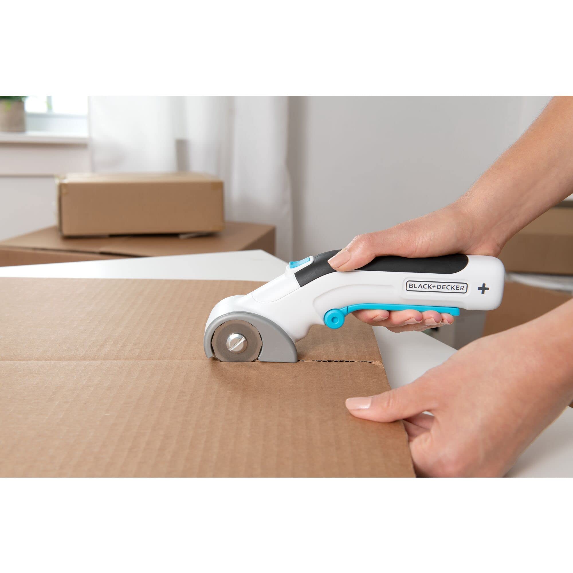 BLACK+DECKER Cutter Rotatif électrique Sans fil 3.6V Gamme CRAFTING avec lame auto-affutée BCRC115-XJ
