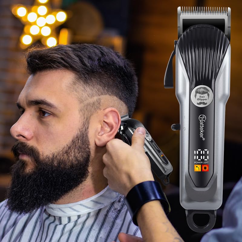 Man getting a side haircut with HATTEKER HT-6056