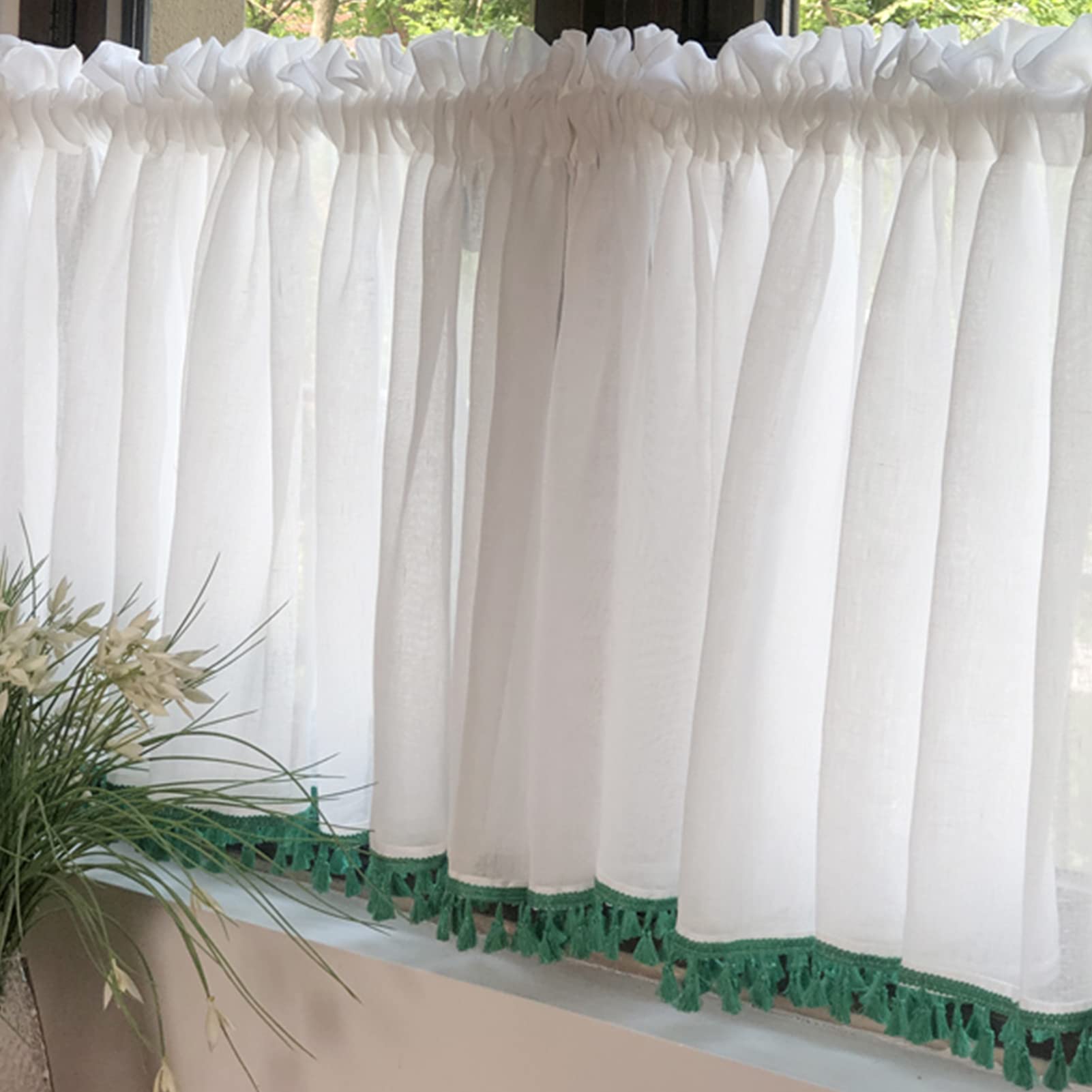 Cortinas cortas de cocina con diseño multicapa para regular la luz en el dormitorio