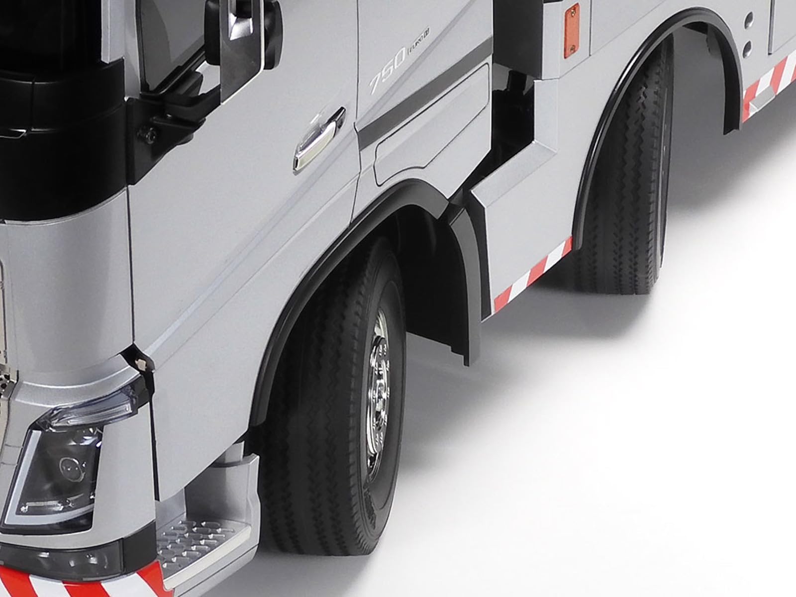 Tamiya 47528 1:14 RC Volvo FH16 Remolcador 8 x 4 Plata – Kit de Montaje para Montar, camión teledirigido, camión, camión, Juguete de construcción, modelismo, Manualidades