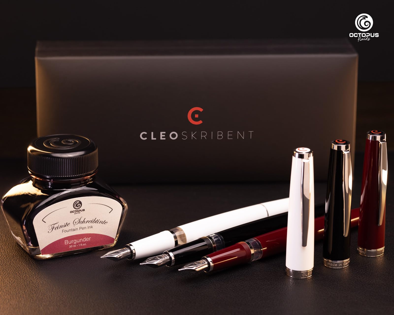 CLEO Classic biały+++ tłokowe pióro wieczne, stalowe NIB (M) +++ platerowane palladem pierścienie i klips +++ ręcznie wykonane w Niemczech