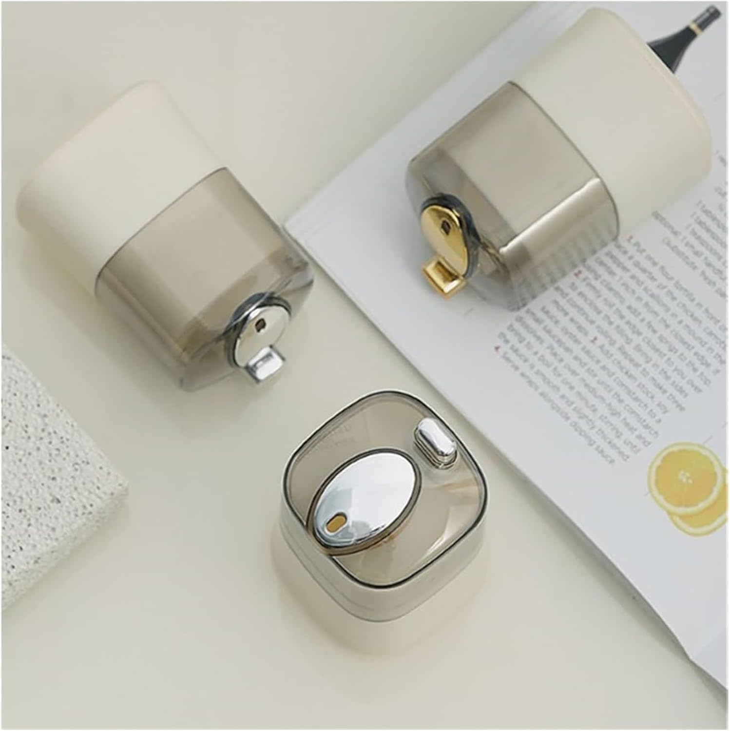Toothpick Holder, Dispenser Toothpick Box Bottle Toothpick Holder Holder Large Capacity(Silver)