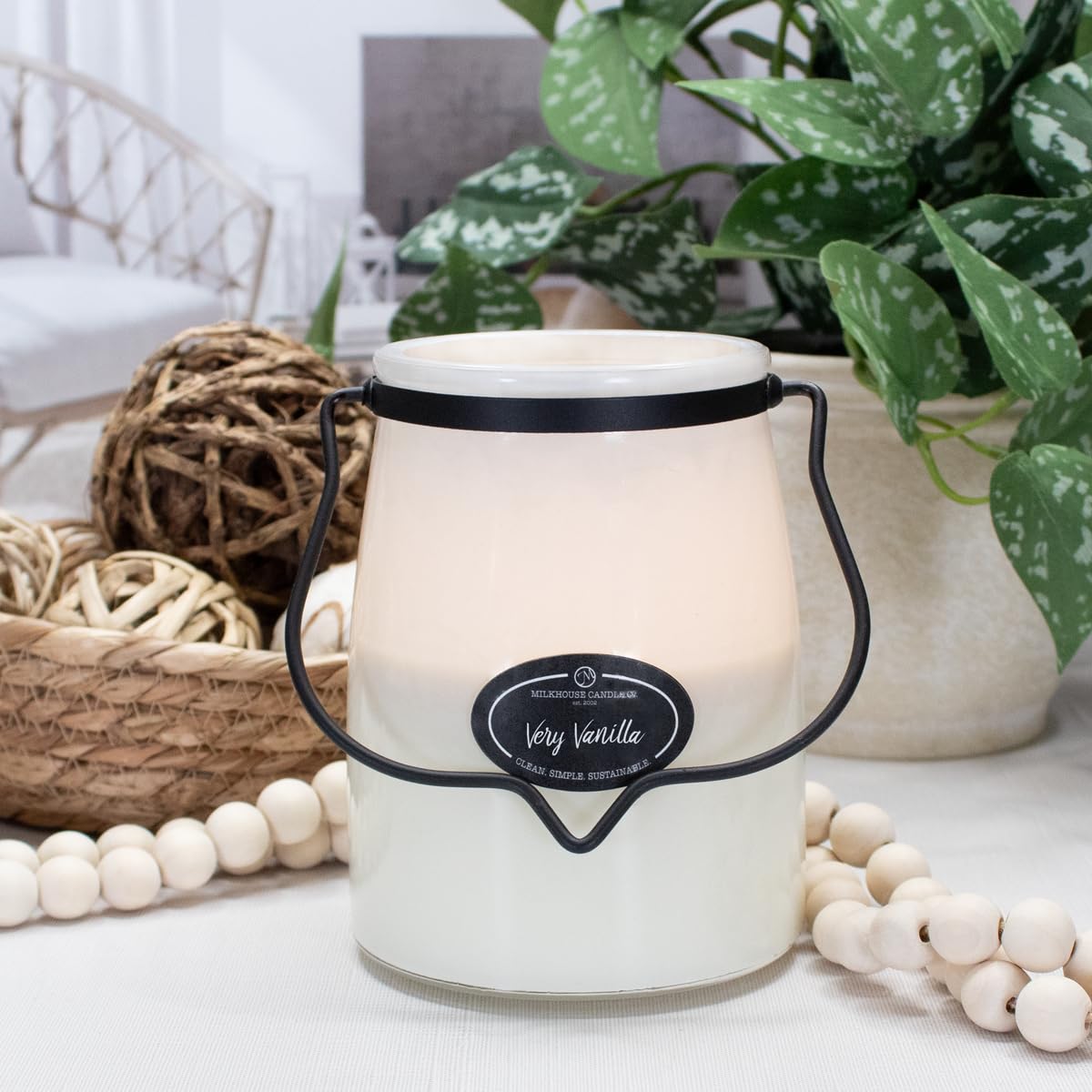 Milkhouse Candle Company - Very Vanilla - Colección Creamery - Velas de soja con mecha de algodón individual de 623,7 g con cera de abeja - Larga duración, fabricadas en Estados Unidos - Velas