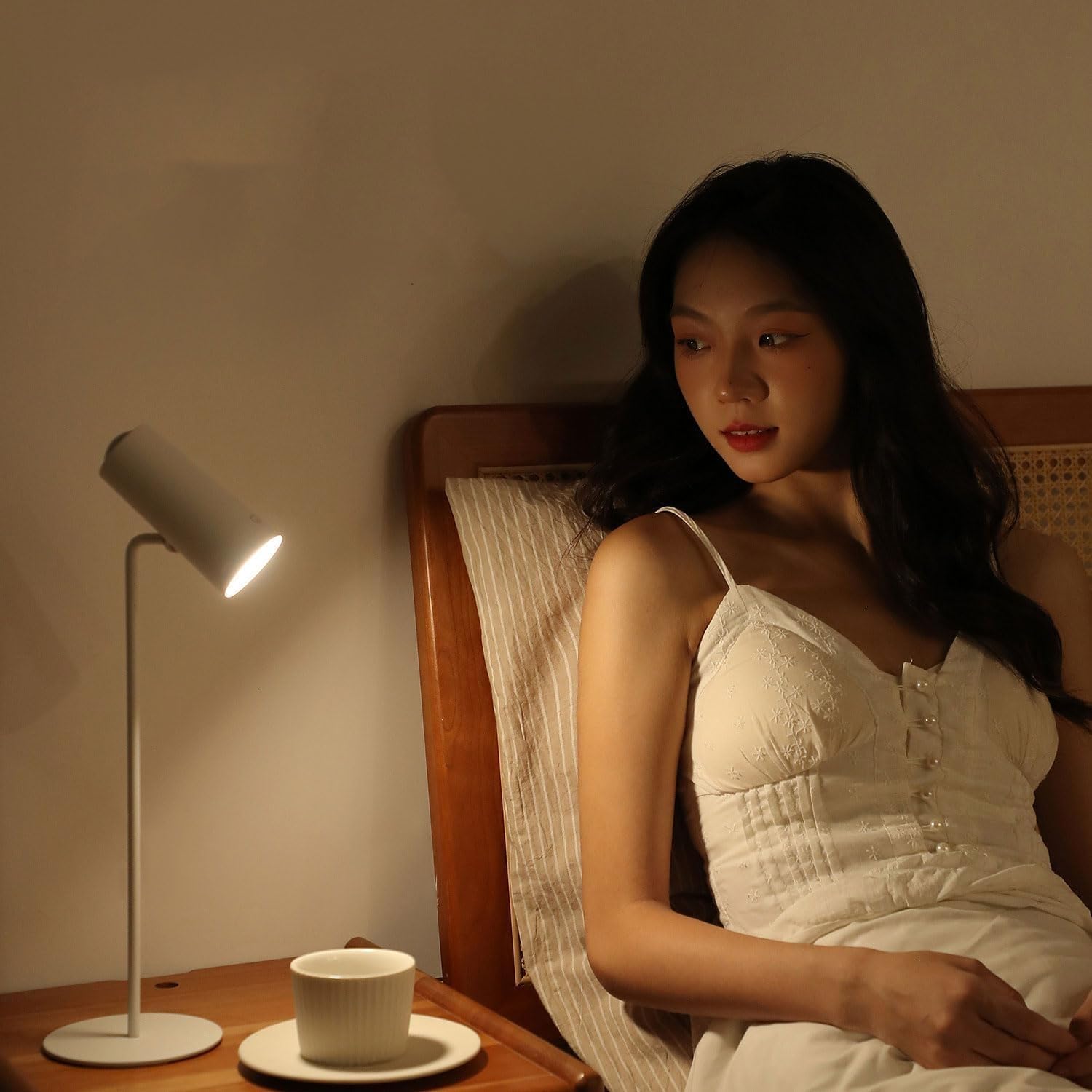 Lampada da tavolo moderna Lettura Creativa con Interruttore Touch Staccabile Bianco Scrivania LED per Camera da Letto Dormitorio Studio Ufficio