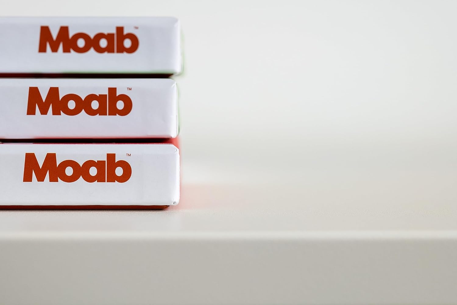 Moab Entrada Rag Natural 300, 100% Cotton Fine Art Archival Inkjet Paper, 2-Sided, Smooth (Hotpress) Natural White Matte, Heavy Weight 300gsm, 5 x 7 Inches, 25 Sheets (11X17)