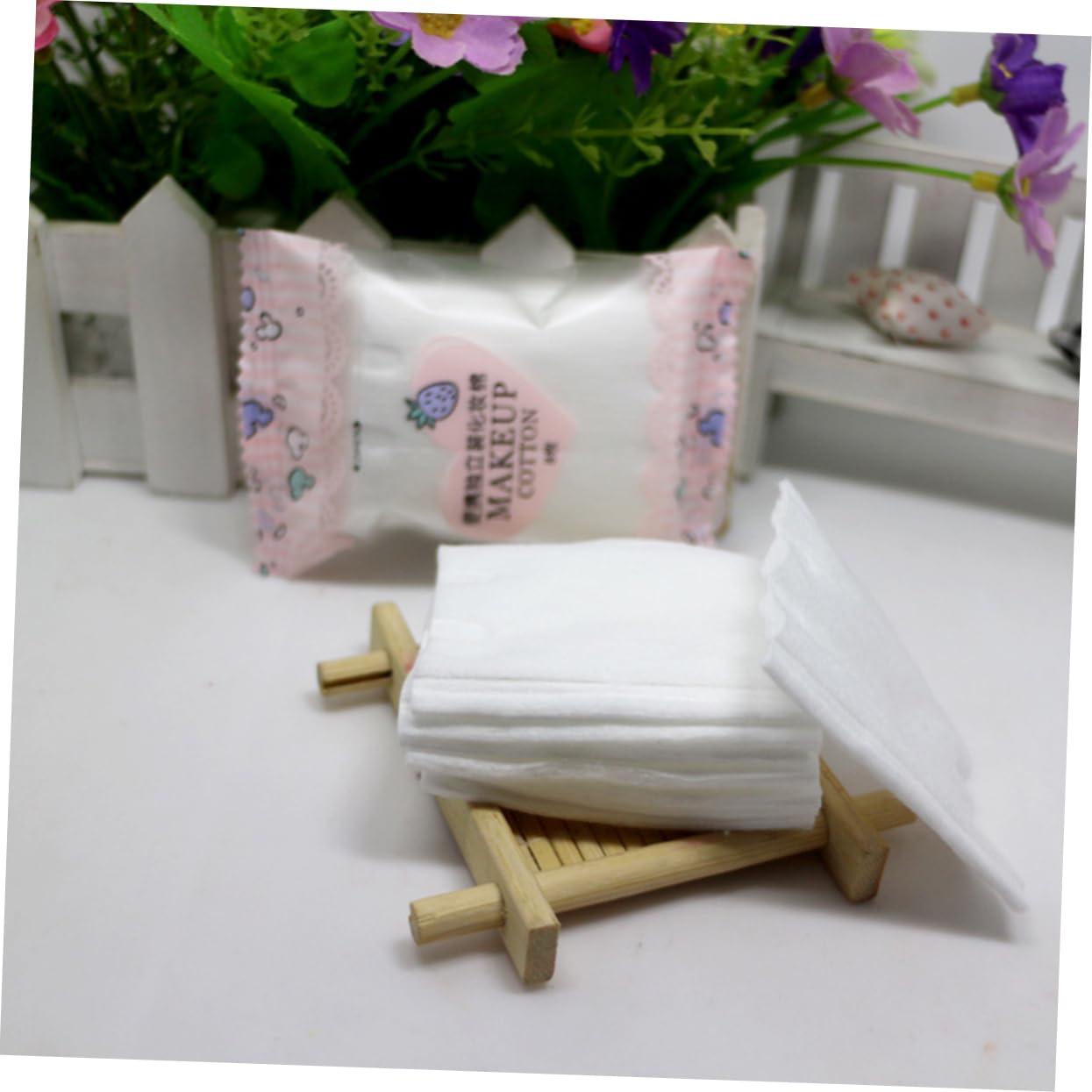 minkissy 2sets Cotton Pads for Face Makeup Removal Gentle Sanitary 100 Count Pack 64pcs*2 Random Color