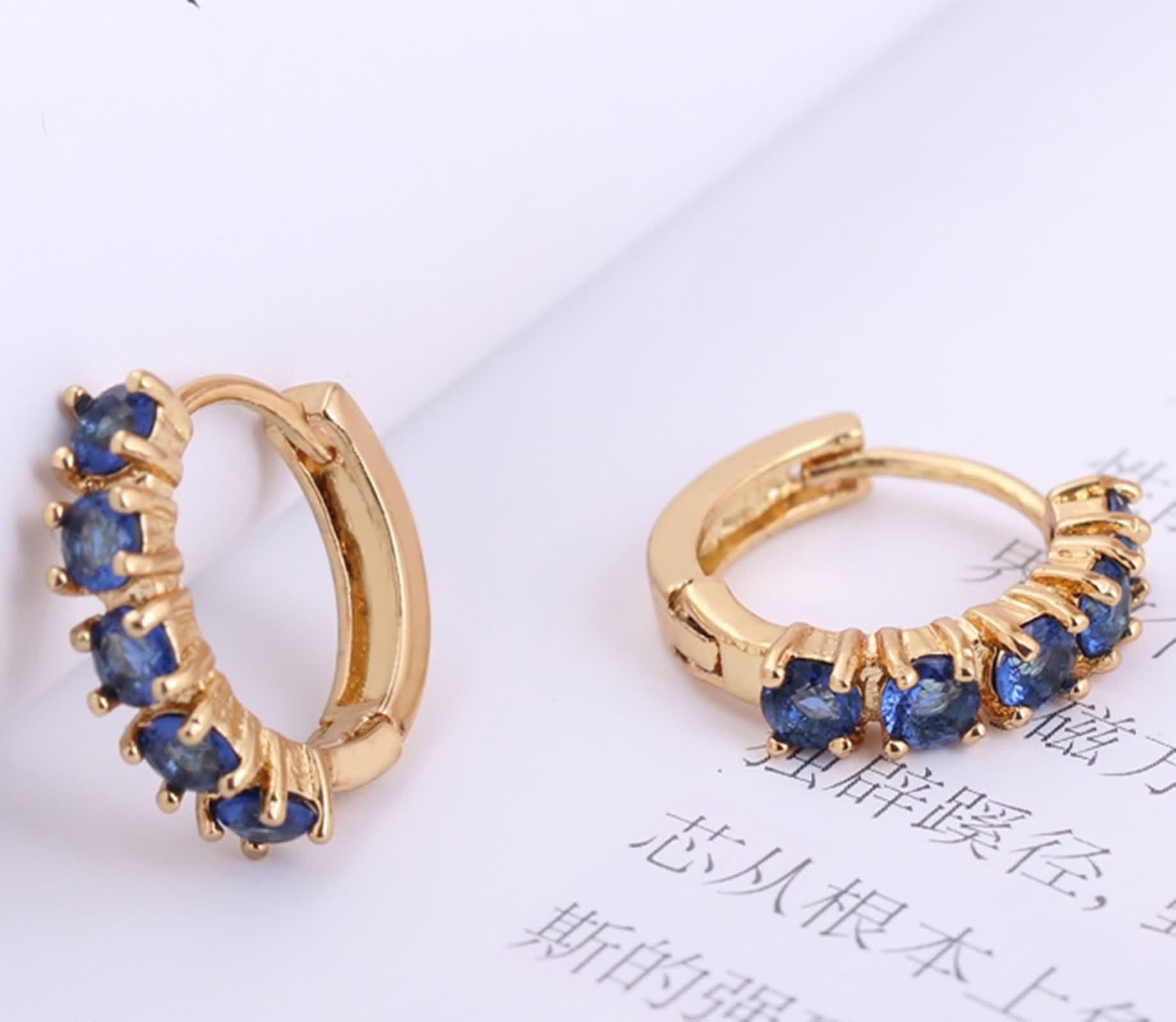 Pendientes de aro para mujer, oro 750, elegantes pendientes para mujer, círculo con moissanita, zafiro creado, para boda, oro amarillo