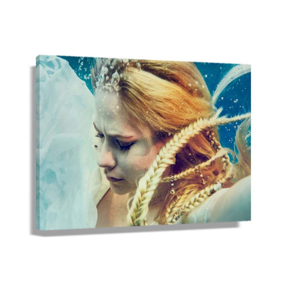 Avril Ramona Lavigne Pop Singer Photo Poster Pictures Wall Decor for Dining Room Rectangular Canvas Art for Women Canvas Artwork for Bedroom Christmas Decorations Giclee Print Paintings for Bathroom (36x24inch(90x60cm),Unframed)