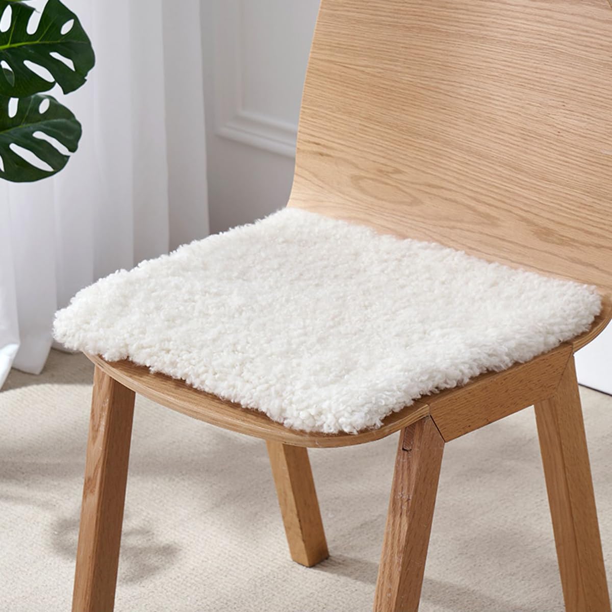 HC&WT Sheepskin Seat Cushion, Short Curly Fur Chair Pad Super Soft Car Seat Cover Non-Slip Natural Wool Rugs Office Desk Chair Stool Cushion (White,Square 35 * 35cm(13.7 * 13.7 inch))