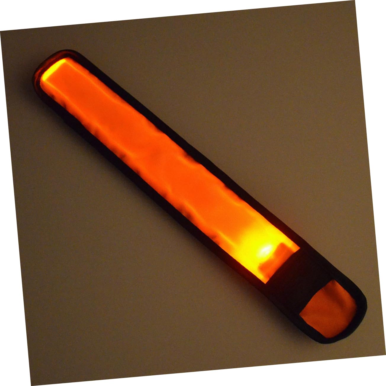 INOOMP 12 Pièces Bandes De Poignet Bracelet LED De Sécurité Brassard De Claque LED Brassard De Sécurité Brassard Réfléchissant De Sécurité Bande De Cheville LED Accessoires