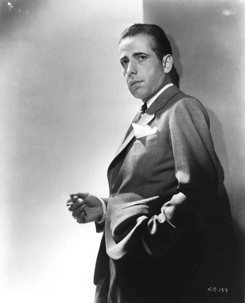 Amazon.co.jp: スーツを着たハンフリー・ボガート写真プリント(24×30