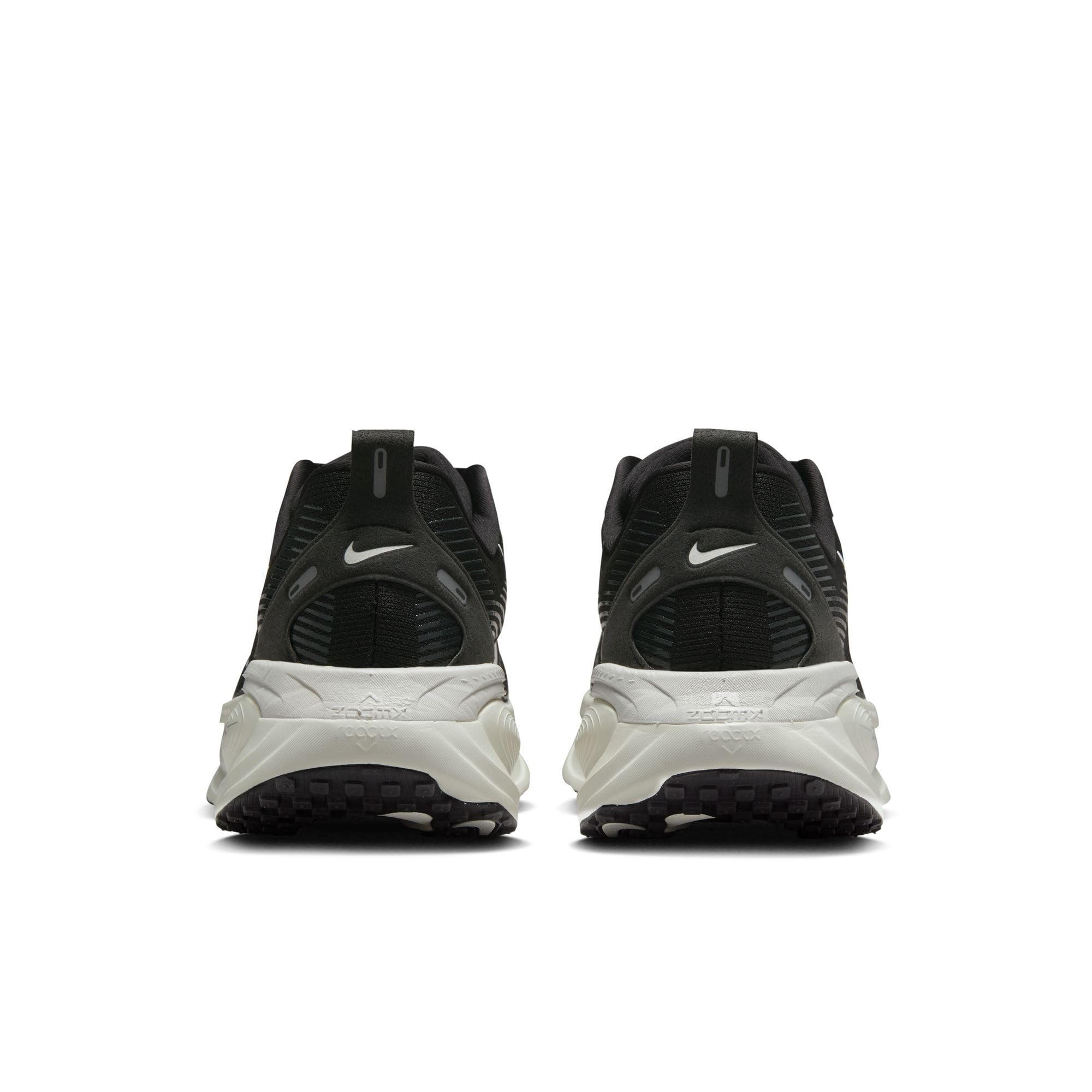 NIKE Mężczyźni Vomero 18sneakersy