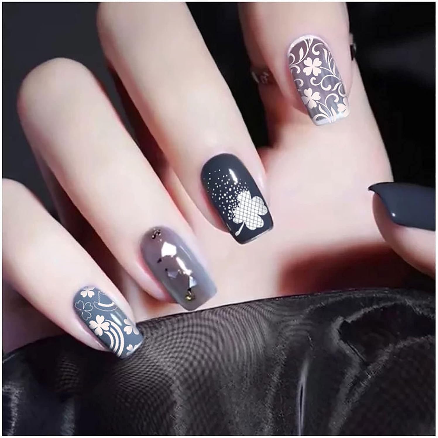 Nail Art Stamp Plate Set with Stamper Leaf Flower Dreamcatcher Snowflake Geometry Lace Nail Polish Print Jelly Scraper Tool