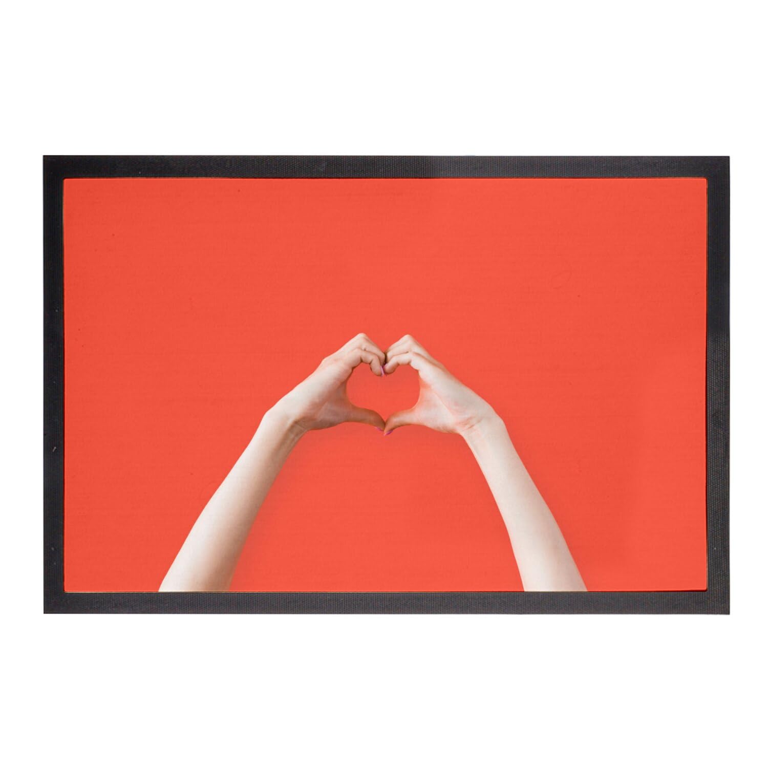 Paillasson Mains Formant Un Coeur rouge 75x50 pour un intérieur cosy