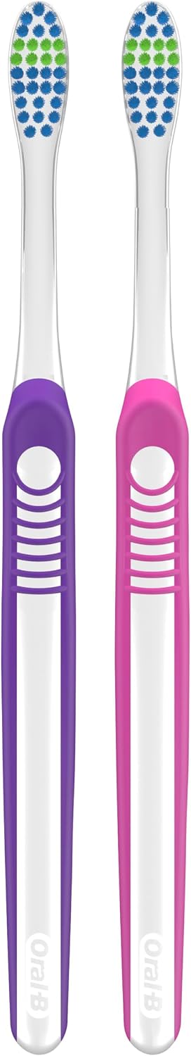 Oral-B Pro Health Fights Plaque & Tartar, 2 Count Medium Manual Toothbrush Pack, Indicator Bristles, Plaque Fighter, Gentle on Teeth