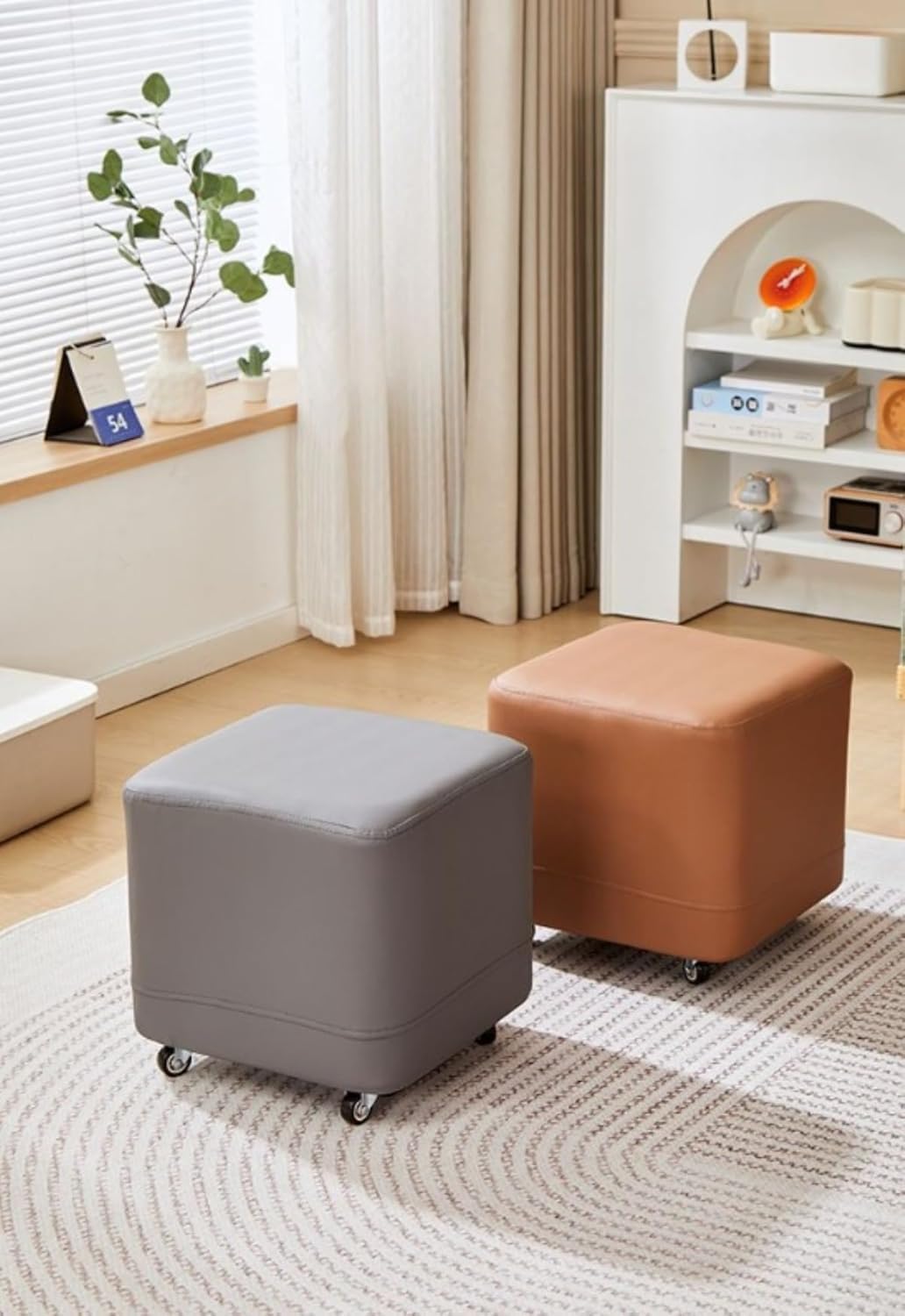Amazon｜Rutexc木製キャスター付きオットマン 35x35x35cm 低めスツール