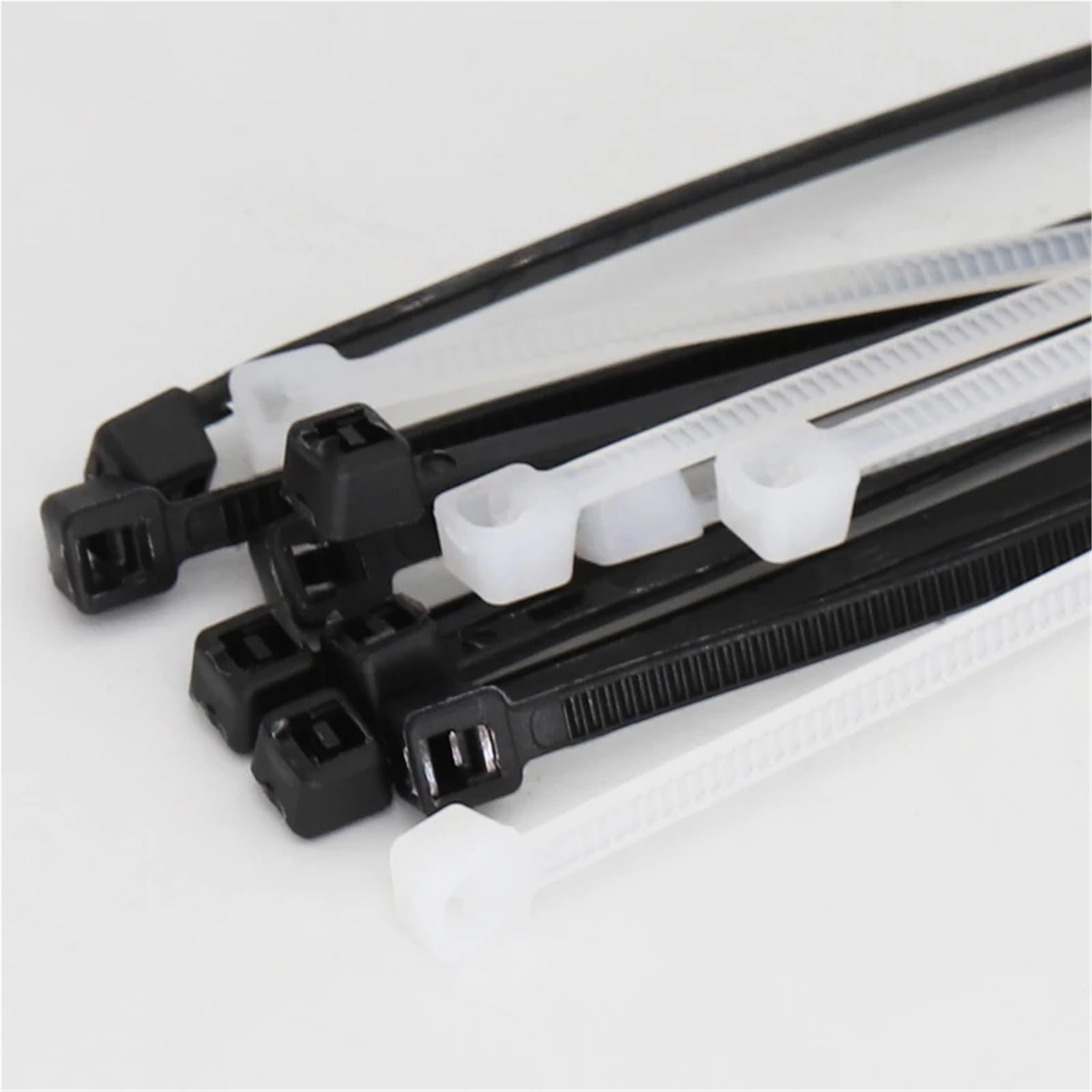Fascette stringicavo lunghe in nylon, 2 x 60, 2 x 80, 2 x 100, 2 x 120, 2 x 150, 2 x 200 mm, larghezza 1,8 mm, colore bianco e nero, in nylon autobloccante, 1000 pezzi