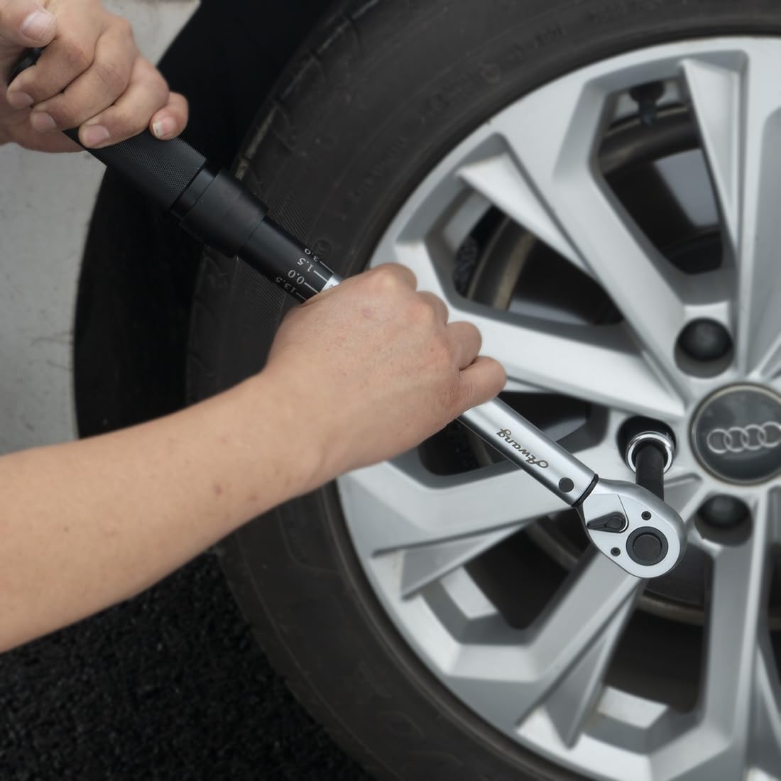 Awang Juego de llaves de torque 1/2”, 25-220 Nm con adaptador, extensión y maletín, preciso y fácil de usar para automóvil y motocicleta