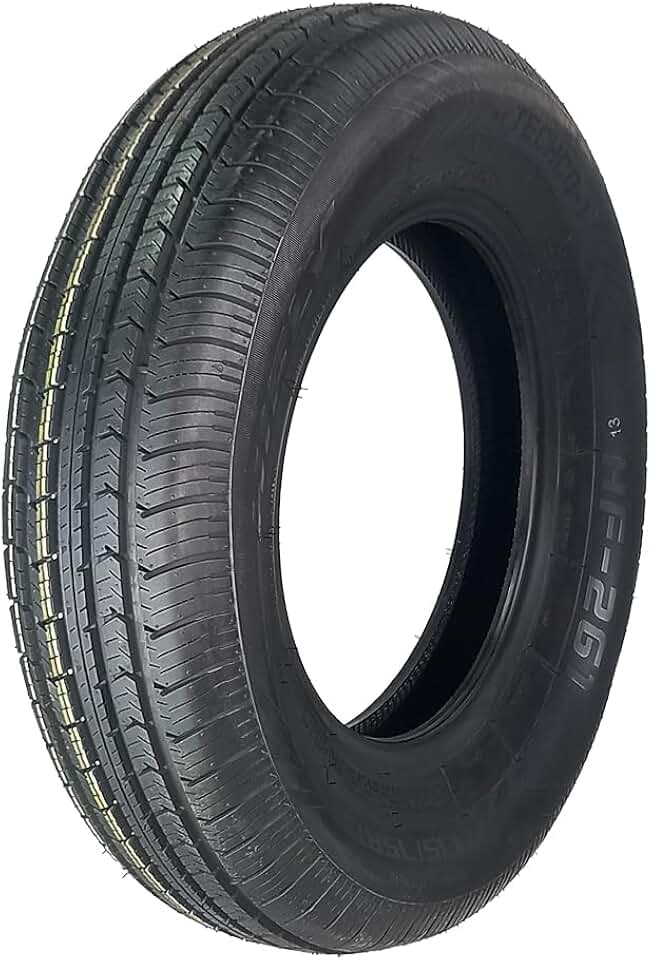 Pneu 175/65R14 82H Highway Terrain HT para Carros de Passeio Sedans Hatches Veiculos Compactos Asfalto Urbano Rodoviario Conforto Acustico Alta Durabilidade Economia Combustivel Modelo HF261