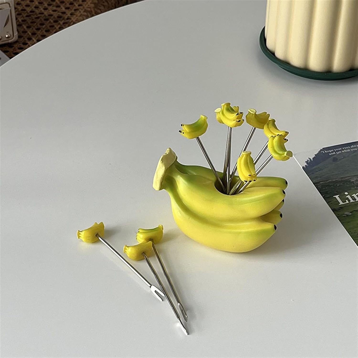 Cake Forks，Fruit Fork Household Ceramic Fork Storage Jar Banana Shaped Set for Dessert Cake Fruit Salad Appetizer, Stainless Steel Small Tasting Pastry Forks Fruit Sticks