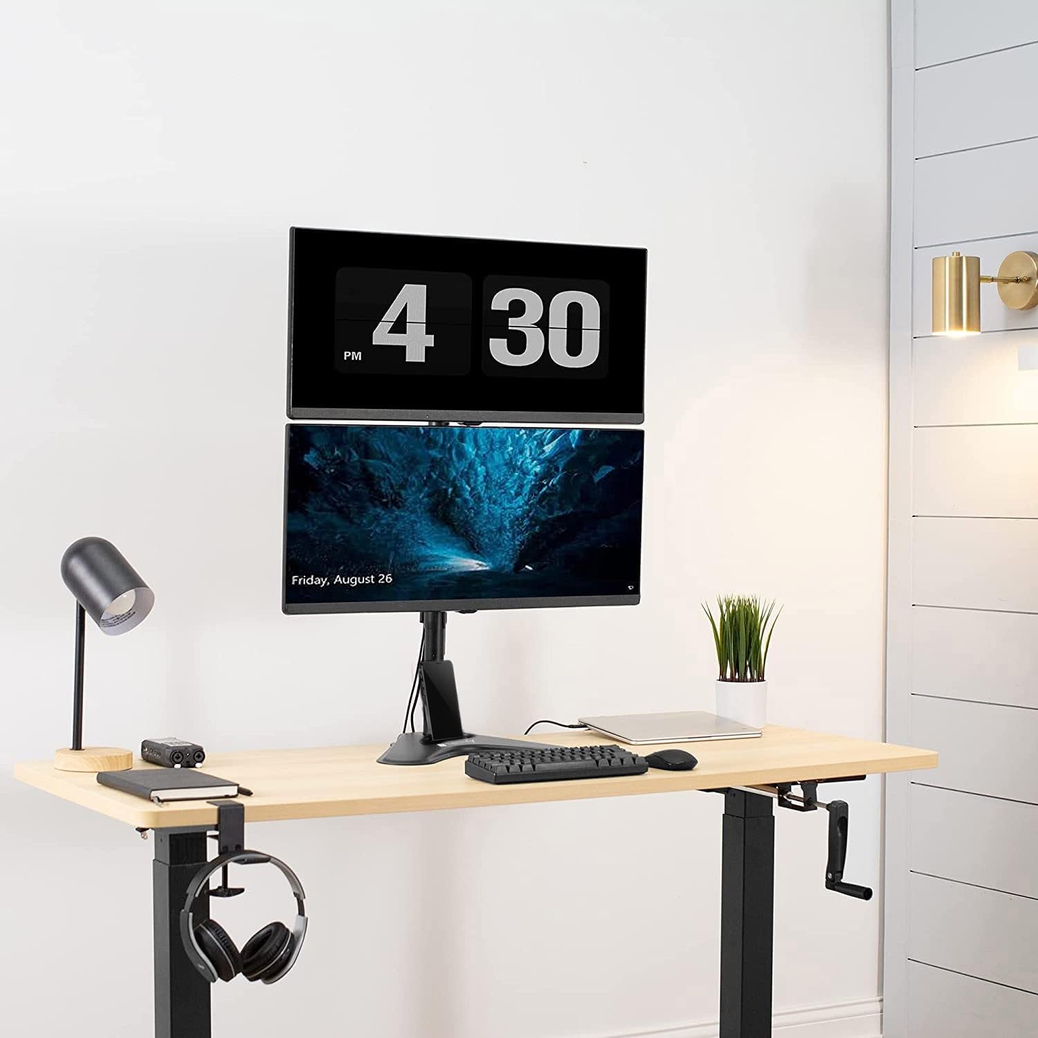 Techly 365672 Supporto da Scrivania 2 Monitor 17-32" con Base e Supporto per Smartphone Nero