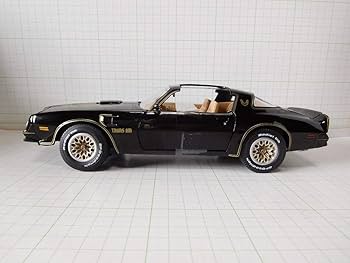 Amazon | オートワールド 1/18 ポンティアック ファイヤーバード Amazon | オートワールド 1/18 ポンティアック ファイヤーバード