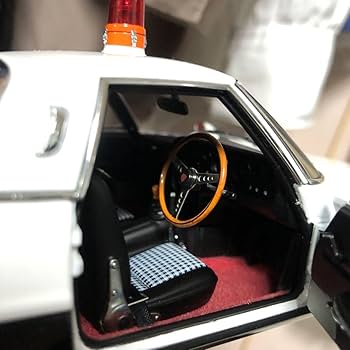 AUTOart 1:18 警察車両ミニカー 限定版Mazdaコスモスポーツ後期型 AUTOart 1:18 警察車両ミニカー 限定版Mazdaコスモスポーツ後期