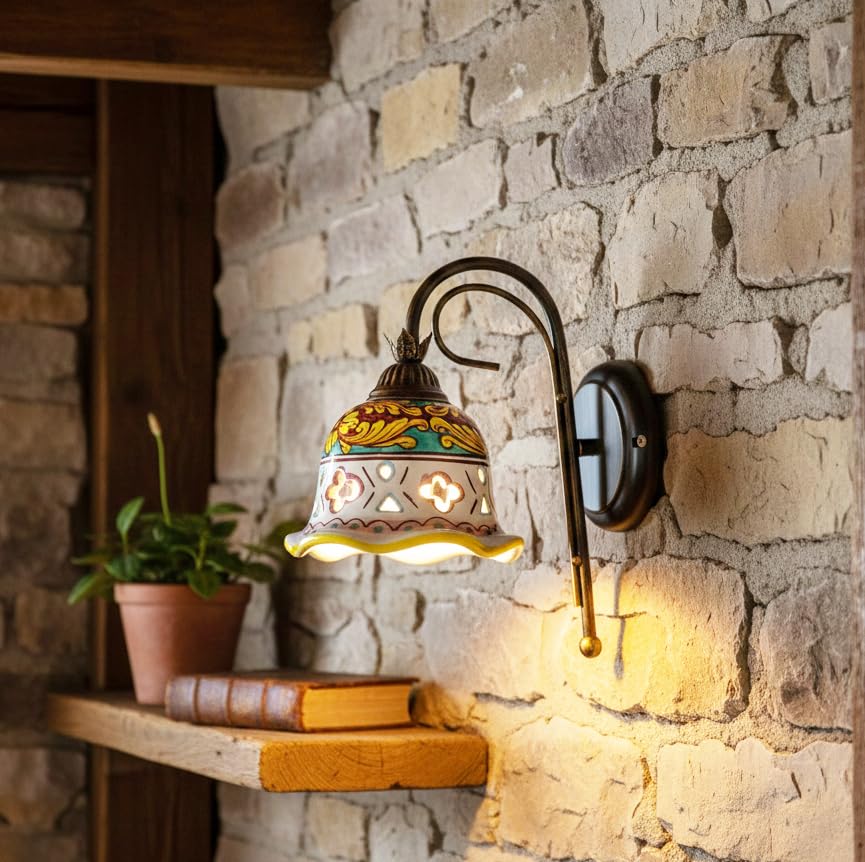 ILAB Applique a 1 luce in ferro battuto e ceramica siciliana realizzato artigianalmente dai maestri di santo stefano di camastra coll. giulia