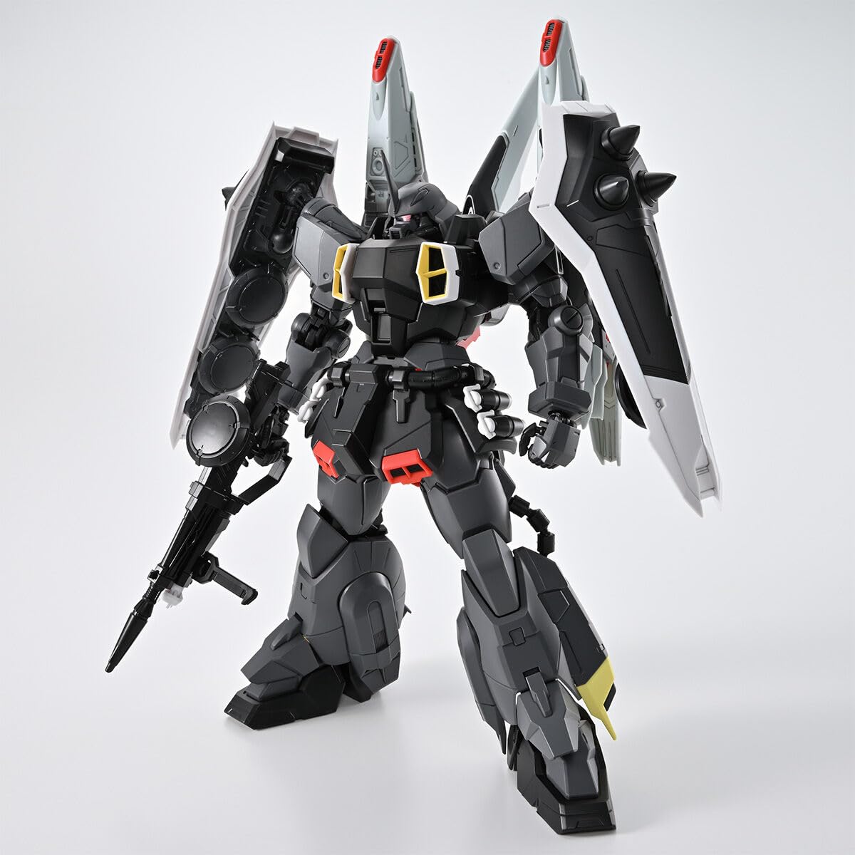 Amazon | MG 1/100 ブレイズザクファントム (ディアッカ・エルスマン