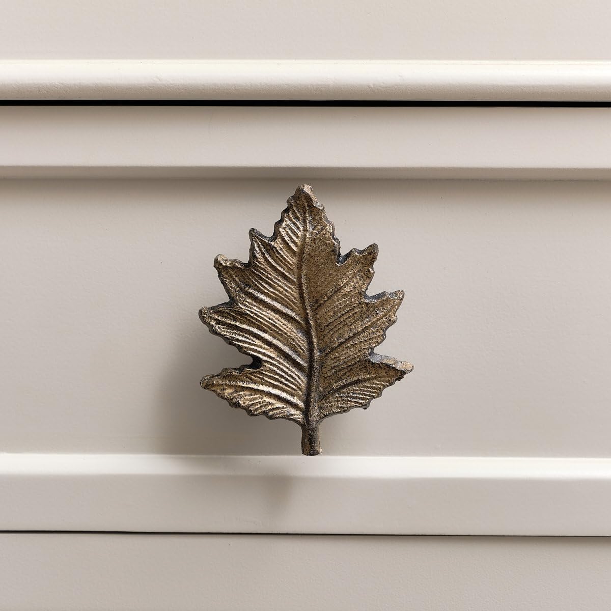 Melody Maison Rustic, Bronze Large Rustic Leaf Drawer Knob