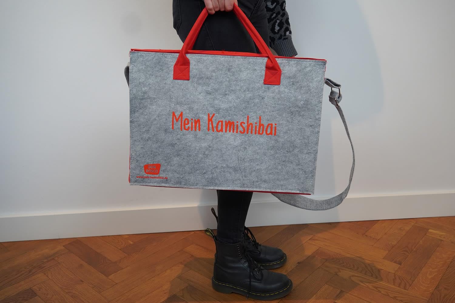 Borsa a tracolla "Mein Kamishibai". Modello 2019