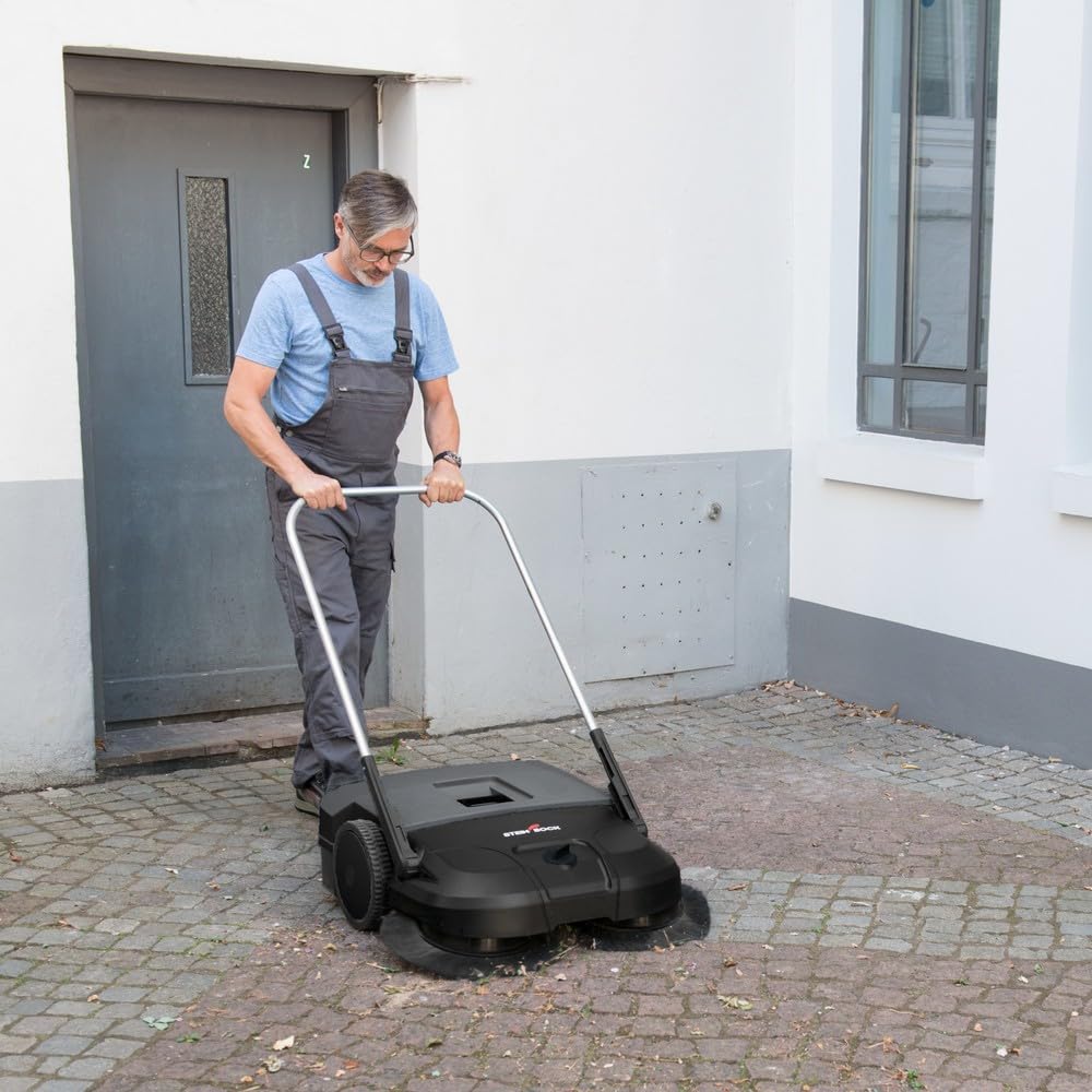 Steinbock Kehrmaschine Turbo manuell | 2-fache Schmutzaufnahme | 75 cm Kehrbreite | 2.900 m²/h Kehrleistung | 50 l Behälter | Anthrazitgrau | nasse/trockene Oberflächen | Handkehrmaschine