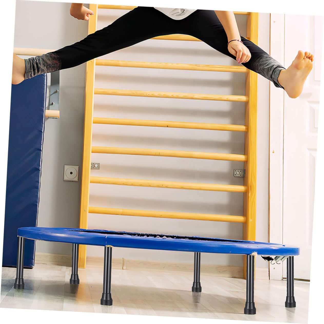 8pcs Trampoline Non-Slip Leg Covers Rubber Trampoline Foot Pad Protectors Universal Replacement Parts for Safety and Stability