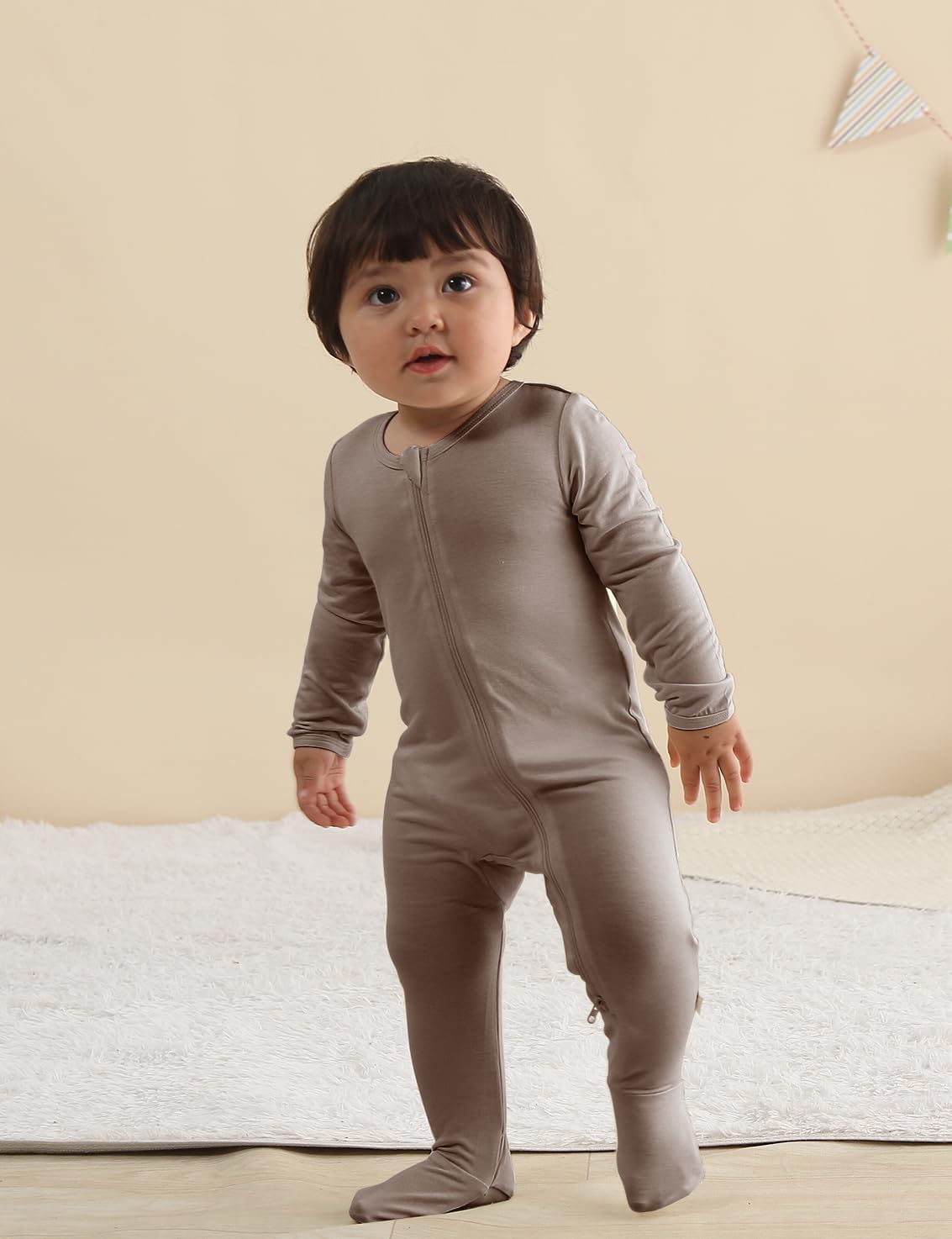 Jimonda Baby Boy Romper 4-Pack - Bamboo Zip-Up Pajamas for 0-24 Months,Unisex Footed Sleepers,Ultra-Soft Stretchy Fabric