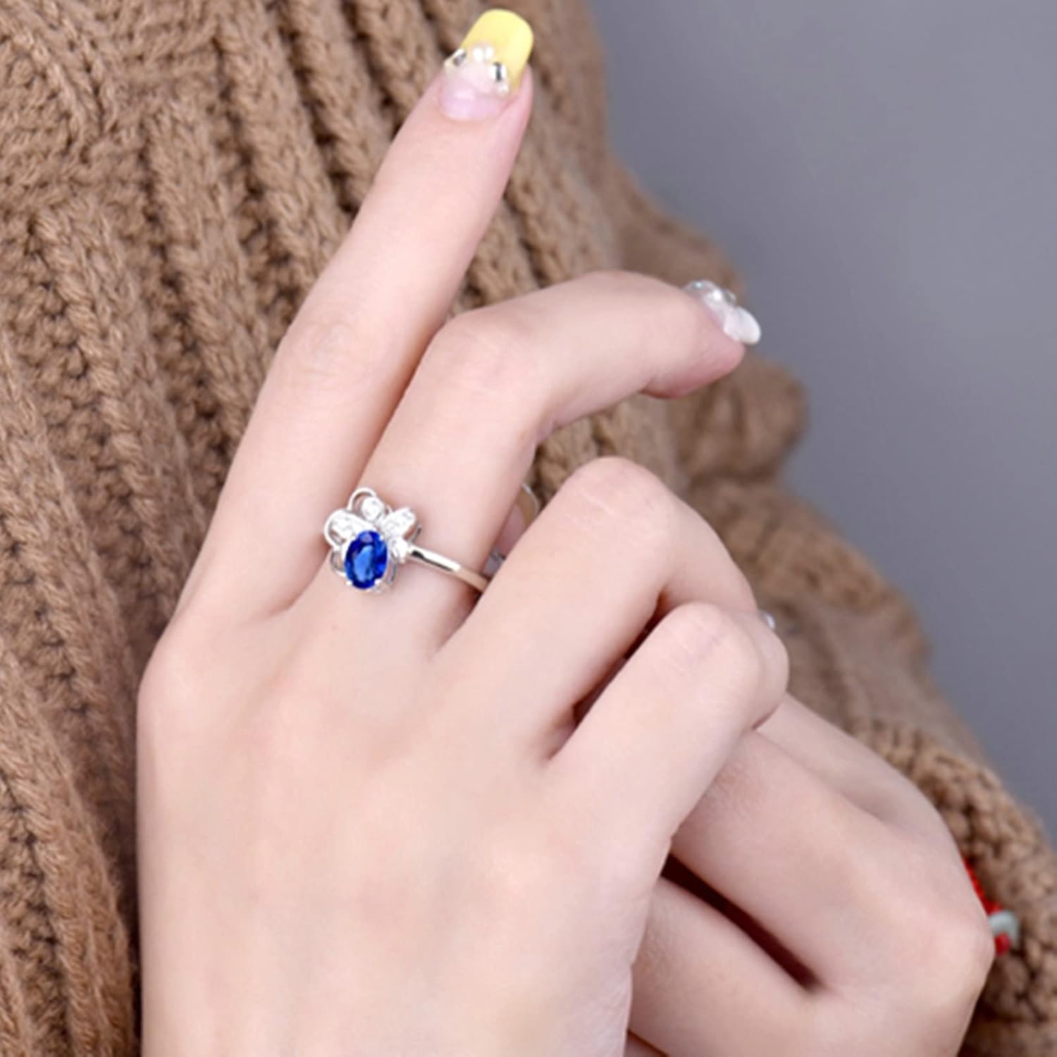 Engagement Ring 18K White Gold, Jewelry Rings Aesthetic Hollow Flower 0.55ct Oval Sapphire with 0.07ct Diamond Jewelry Ring Proposal Gifts for Women
