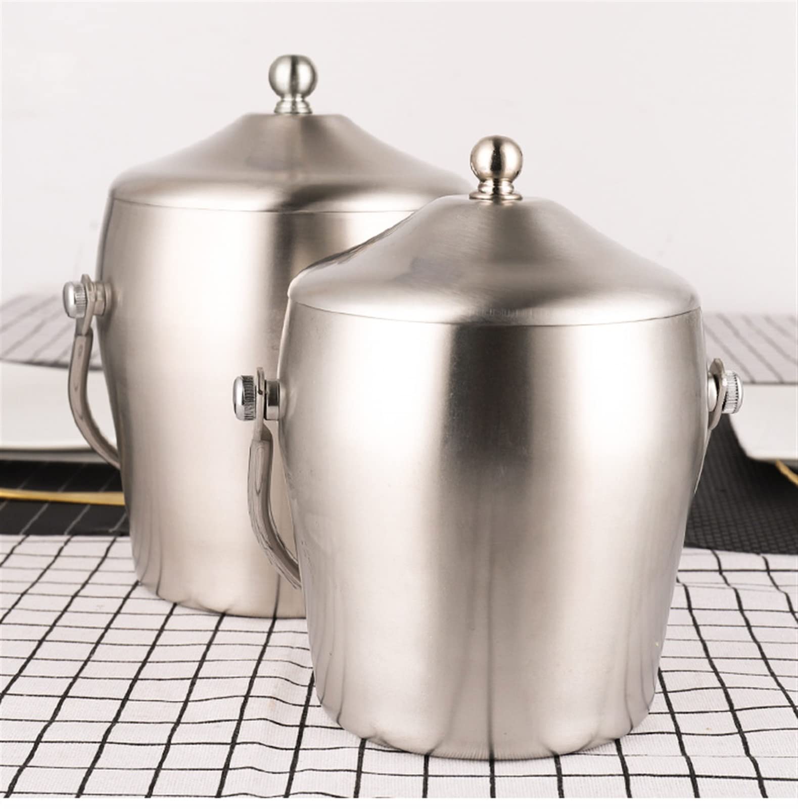 Cubiteras Cubo de Hielo de Doble Capa de Acero Inoxidable Cubo de Aislamiento portátil escarchado con Cubierta for Barra de Casas, Cerveza fría y Vino Cubo de Hielo térmico (Size : Small)