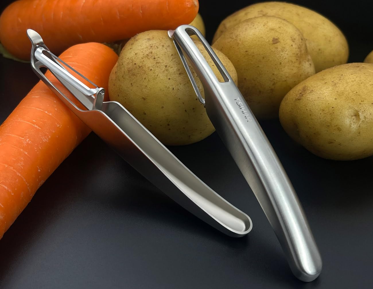 Kitchen Peeler for Apple, Potato and Carrot, with High Carbon Steel Sharp Blade, 2-PCS