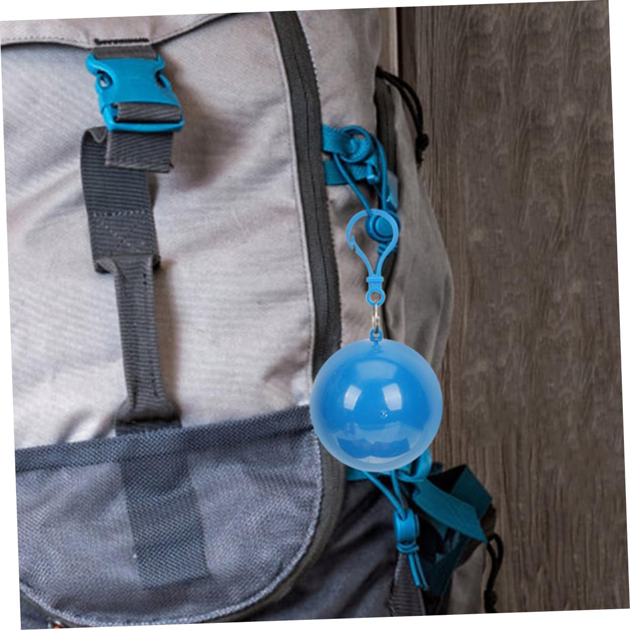 4pcs Ball Shaped Disposable Rain Coat for Adults Waterproof Portable
