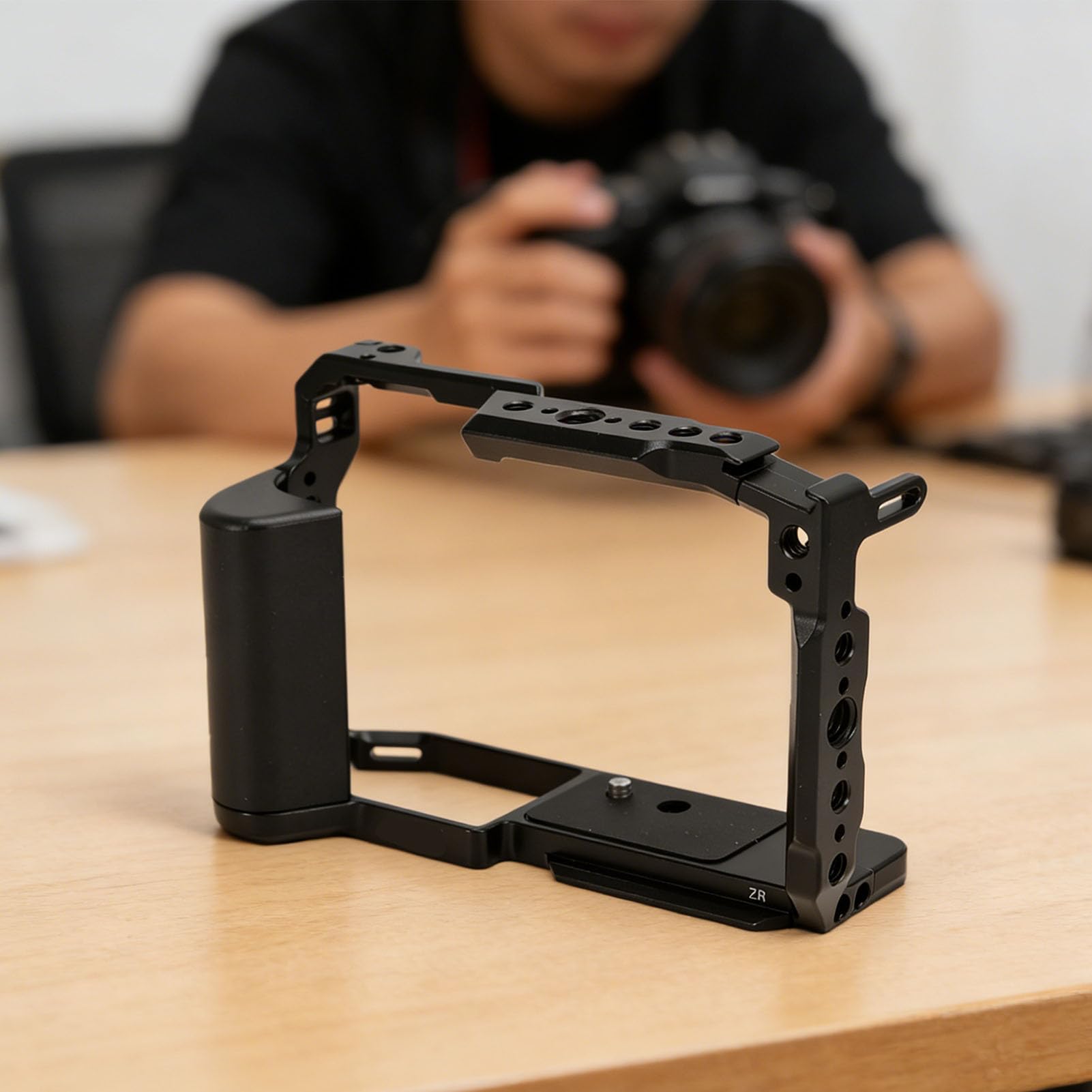 Fabater Klatka na Aparat, Stabilizator Statywu DSLR ze Stopu Aluminium z zimną stopką, Otwory Gwintowane 1/4 Cala 3/8 Cala, Podstawa Arca 38 MM, Kompatybilna z NK ZR