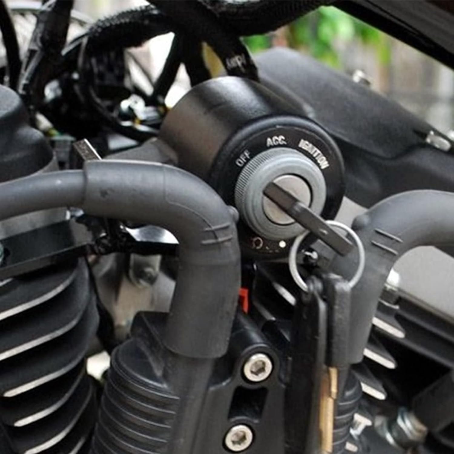 71441-94 48154-05A Ignition Key Switch Tail Box Lock Set Replacement for XL883N 4LE2 Iron 883 2010-2011