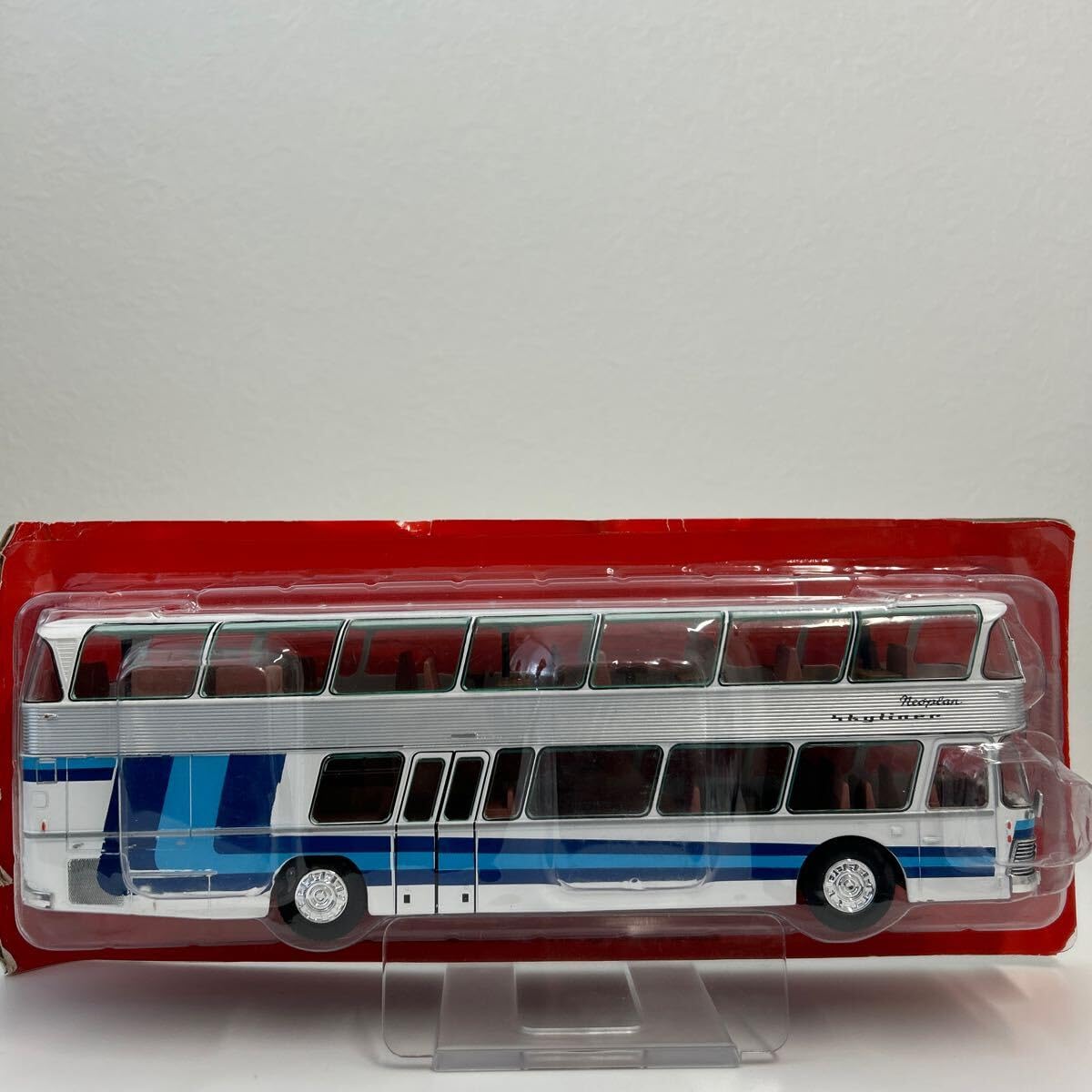Amazon.co.jp: 海外 Hachette AUTO BUS 1/43 Neoplan Skyliner