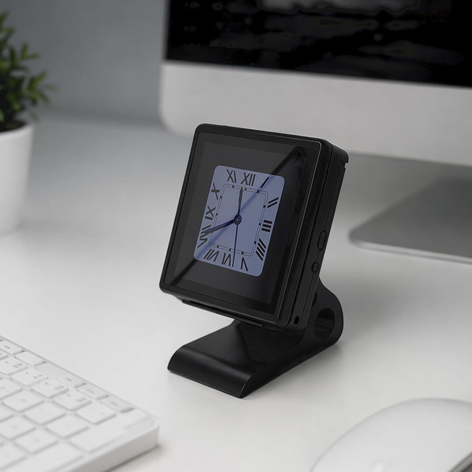 Do stojaka na kontroler gier RG Obrót Antypoślizgowy uchwyt na biurko | Ergonomiczna konstrukcja odchylania zapewnia wygodne oglądanie i mniejsze obciążenie szyi. Kompatybilna z RG Rotate