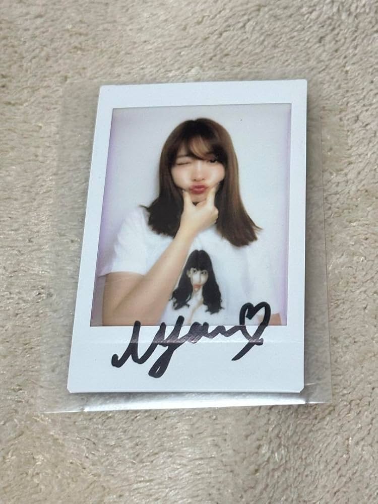 小嶋陽菜さん　直筆サインチェキ Yahoo!オークション - 元AKB48 小嶋陽菜 直筆サイン入り チェキ