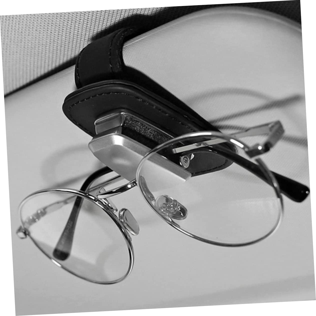 ULTECHNOVO 3pezzi Portaocchiali Da Sole Per Auto Pelle Premium Clip Per Visiera Supporto Per Occhiali e Carte Accessorio Per Auto Compatibile Con Tutti Veicoli