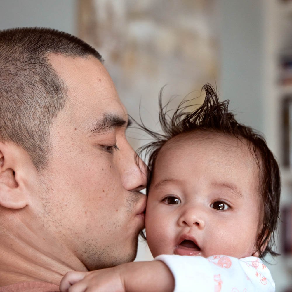 Johnson's Baby Head-to-Toe Gentle Baby Cleansing Cloths, Hypoallergenic and Pre-Moistened Baby Bath Wipes, Free of Parabens, Phthalates, Alcohol, Dyes and Soap, 15 ct