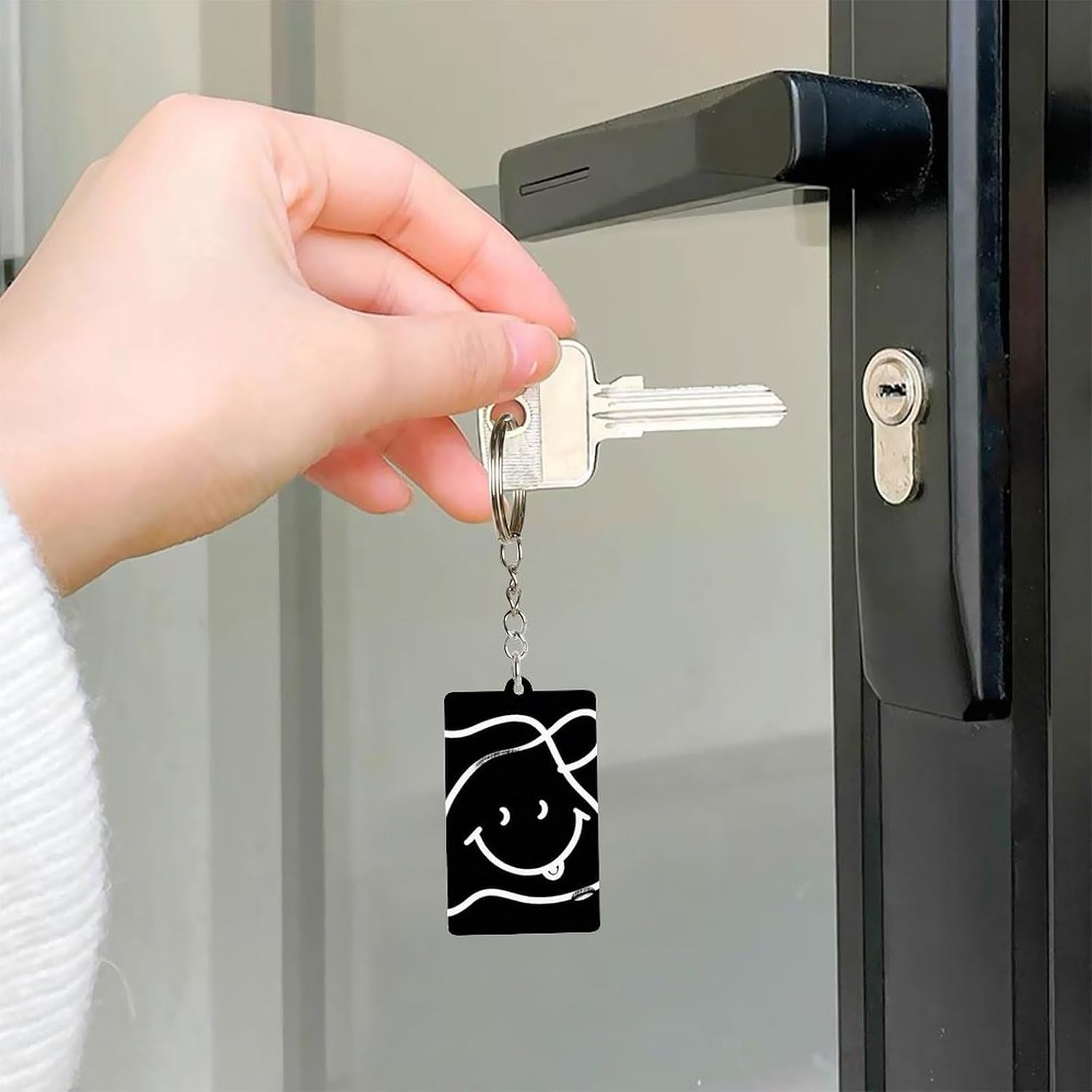 Cute Black Wall Art Printed Acrylic Key Chains, Key Chains for Car Keys Bag Chain Acrylic Decorations Gift Key Chains for Men And Women image 4